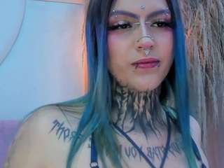 malory-grey
