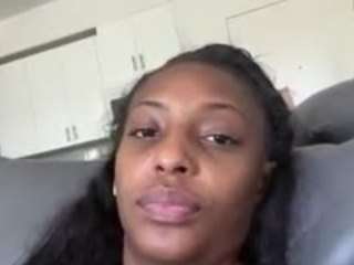 kamillaskiss4